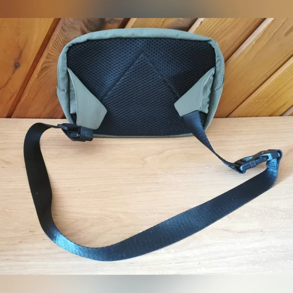 Obé Waistpack - Picture 3 of 5
